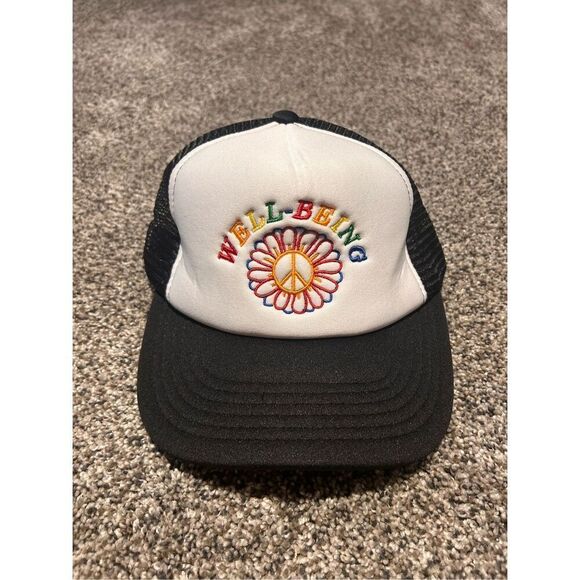 No Brand Accessories - Well being, peace sign, flower trucker hat C27-30